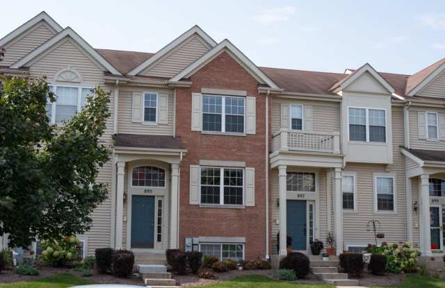 895 Clover Lane - 895 Clover Lane, Pingree Grove, IL 60140