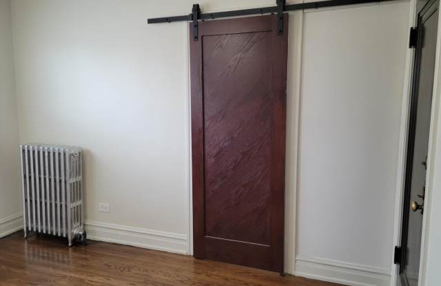 3208 Grove Avenue Gallery 3