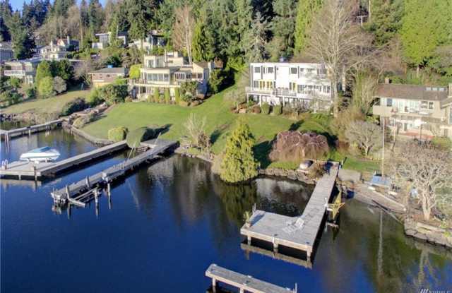 Beautiful Waterfront 5 Bed 3.5 Bath Home on Mercer Island - 5438 East Mercer Way, Mercer Island, WA 98040