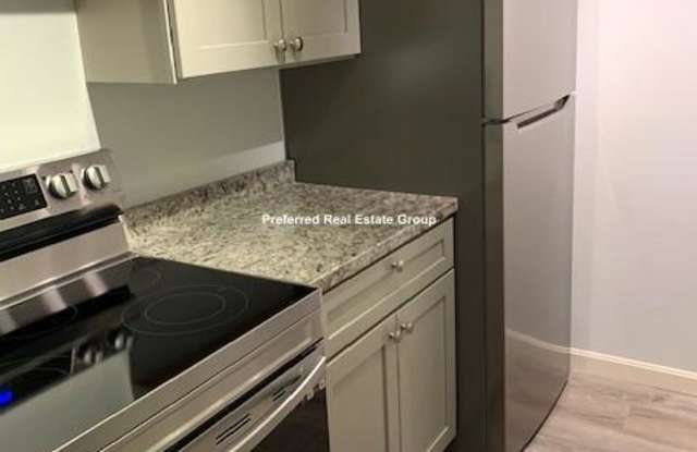 330 Newton St. photos photos