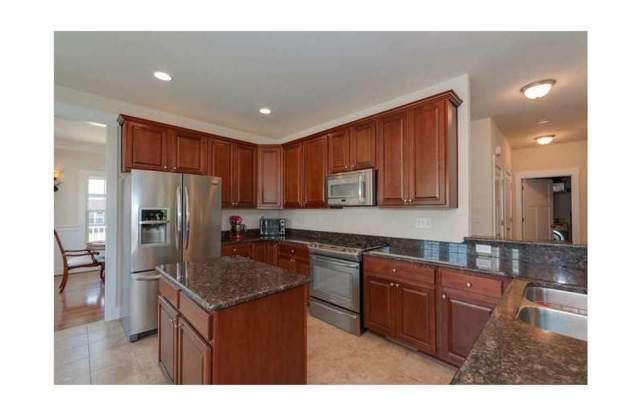 Spacious Single Family Home in Oak Breeze Gallery 4