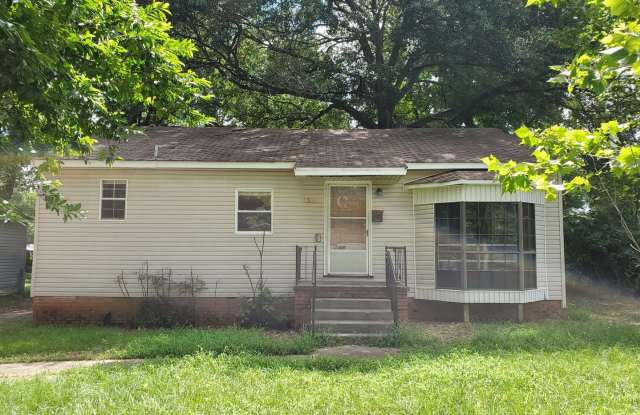 5331 Fairfax Ave photos photos