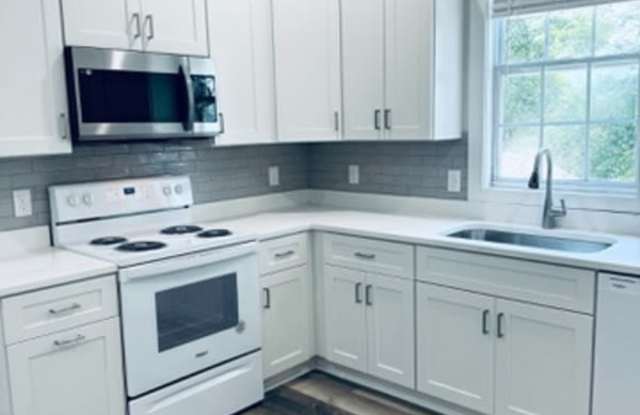 510 North 2nd Avenue - 1 photos photos