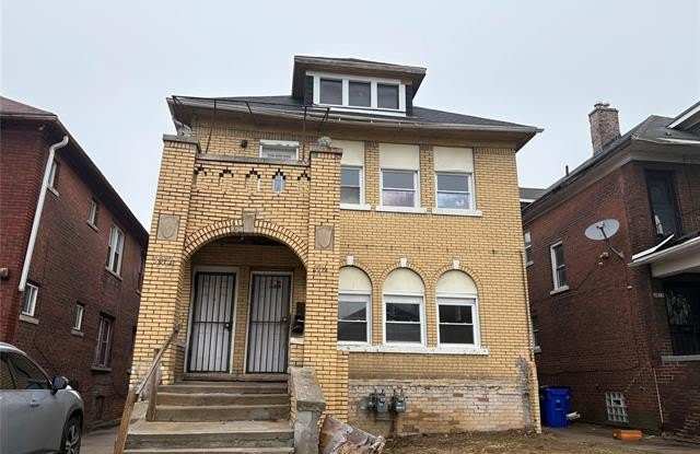 3014 Sturtevant Street photos photos