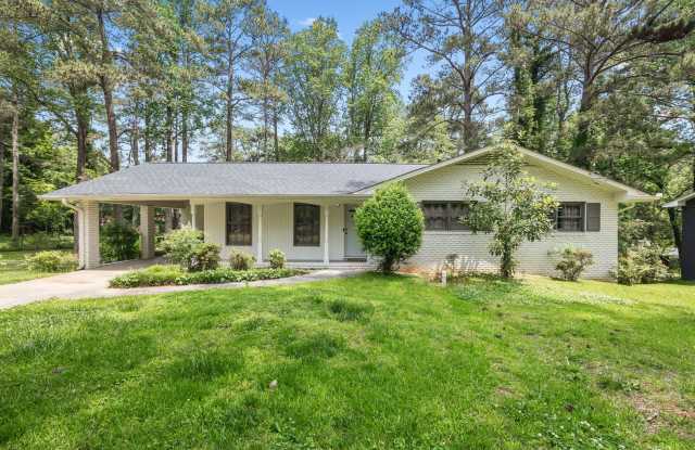 3BR House Near Tyler Perry Studios and Airport Gallery 1