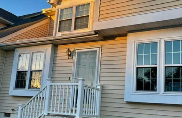 Alcoa Condominium Available! Gallery 3