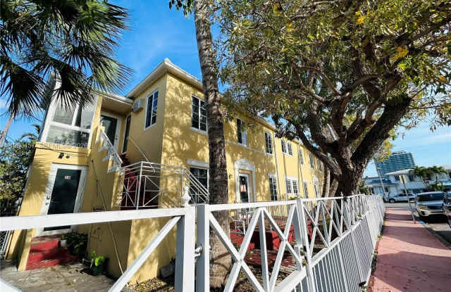 7501 Byron Ave photos photos