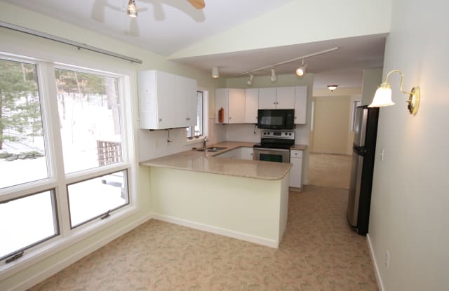 16 Pond View Dr Gallery 2