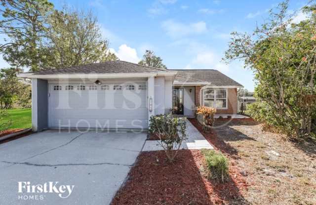 702 Merlins Court - 702 Merlins Court, Tarpon Springs, FL 34689
