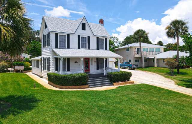 2811 Indian River Drive photos photos