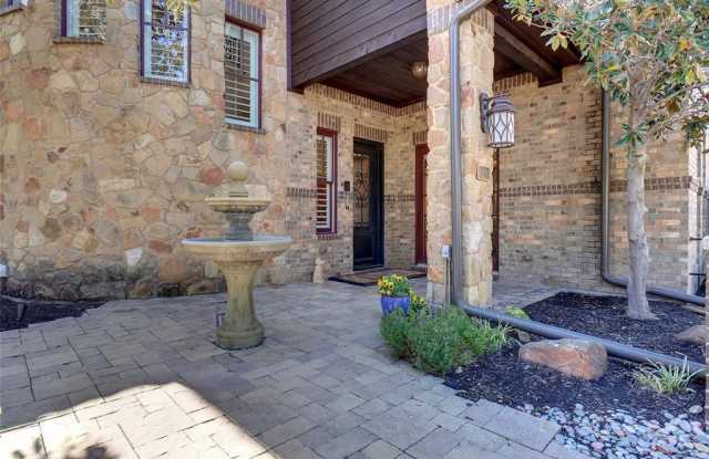 1220 Crockett Street Gallery 2
