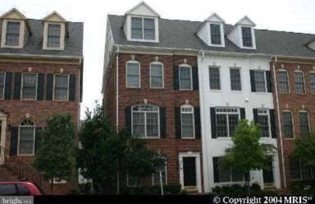 316 FALLSGROVE DRIVE Gallery 2