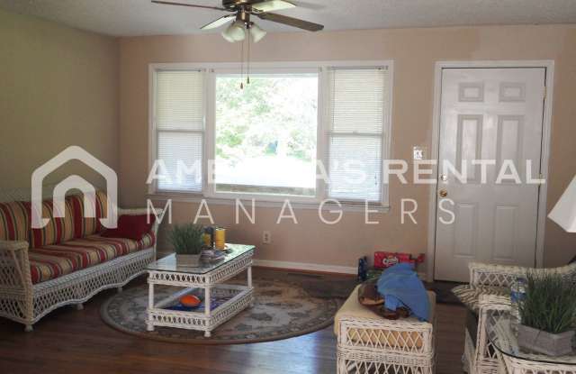 Home available for rent in Gardendale! NEW LVP FLOORING!! COMING SOON! Gallery 3