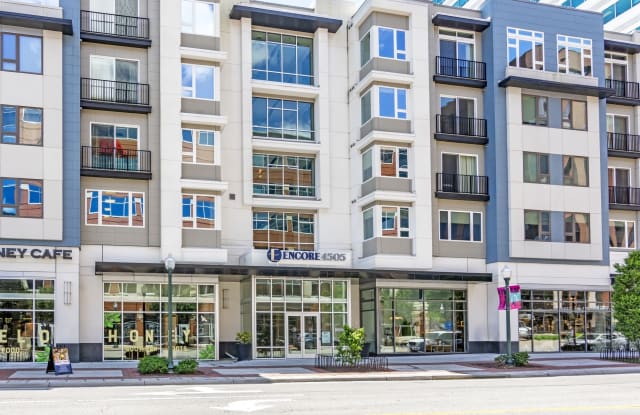 Encore 4505 at Town Center Apartments photos photos