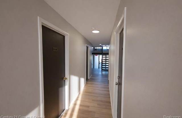 6035 SOUTHFIELD Road Gallery 2