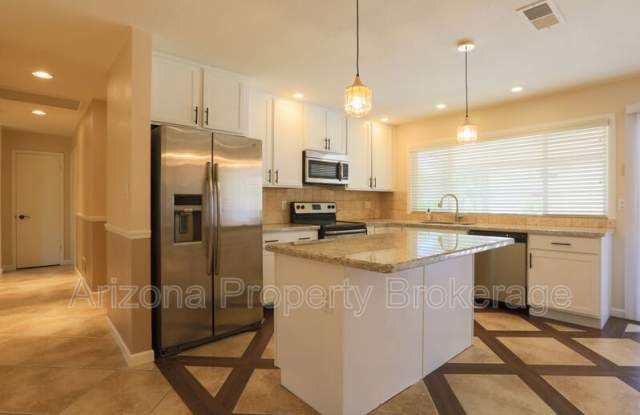2522 E. Fairmont Dr. Gallery 3