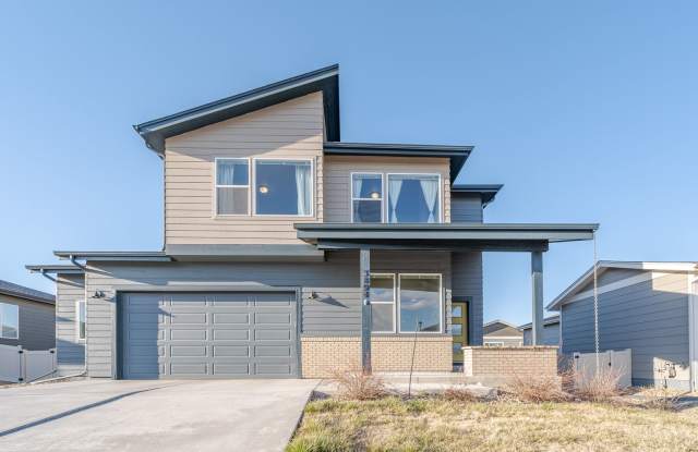 Stunning 3 Bed 2.5 Bath Home in Harvest Village photos photos