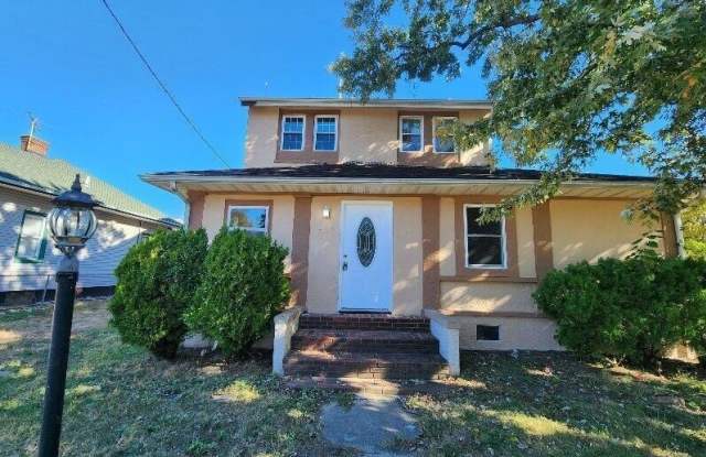 225 Shore Boulevard photos photos