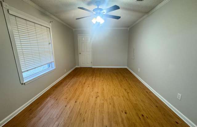 880 HUNTERS RETREAT Dr Gallery 3