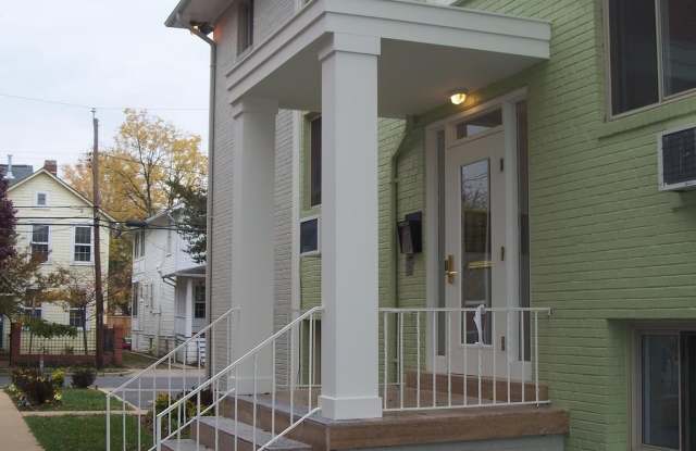 206 E WINDSOR AVENUE photos photos