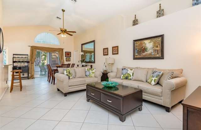 140 Paddock Ln Gallery 3