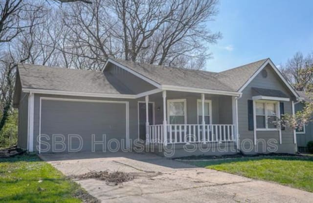 8221 E 72nd Terr - 8221 East 72nd Terrace, Kansas City, MO 64133