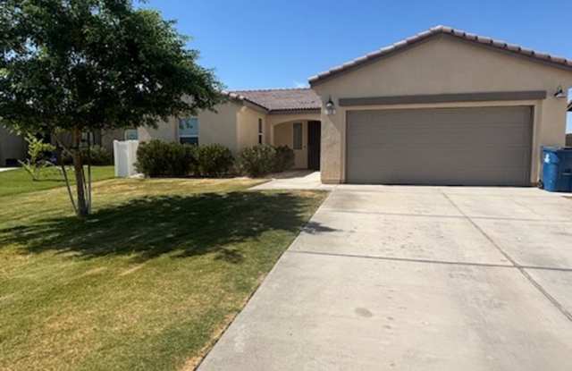 Upscale Living: Stunning 5-Bedroom, 3-Bath Home for Rent with Endless Comfort - 113 Monterey Street, Brawley, CA 92227