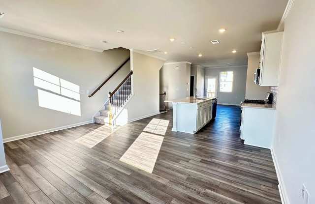 Charming 3BR Townhome in Raleigh photos photos