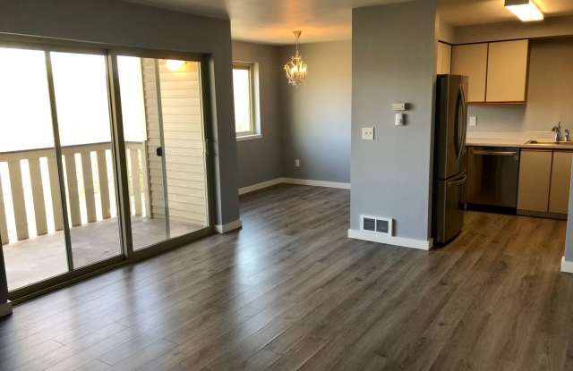 2 Bedroom 2 Bath Condo Overlooking a Greenbelt! photos photos
