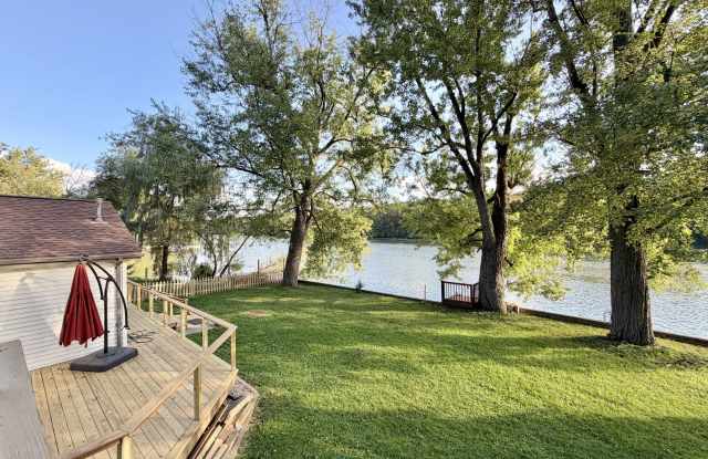 4775 North River Road Gallery 3