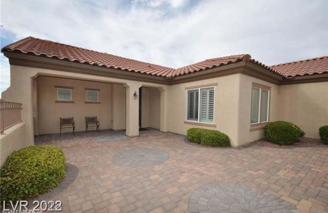 2568 Black River Falls Drive Gallery 3