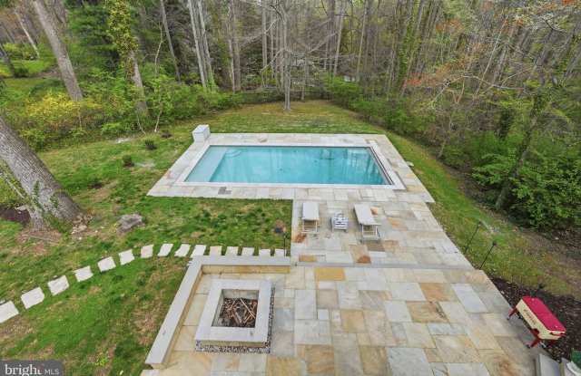 3515 DEVON Drive Gallery 3