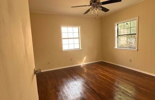 2761 Waggoner Avenue Gallery 4