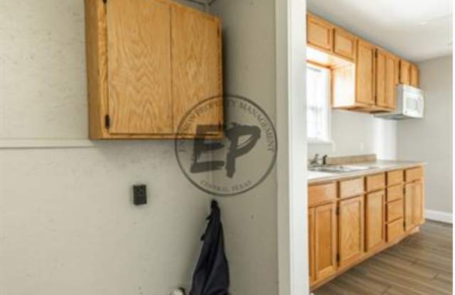 2 bed 1 Bath For Lease! Gallery 4