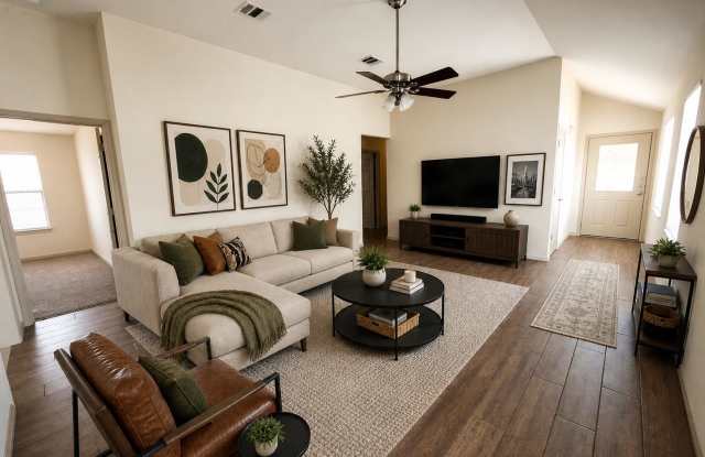 4 Bed House - North of UT Campus Gallery 4