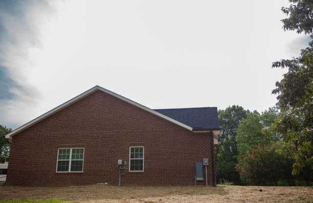 315 White Oak Drive Gallery 4