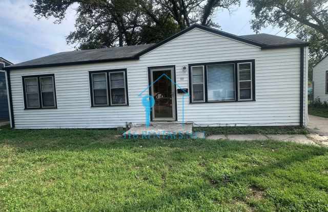 $1200- 3 bed 1 bath - Single Family Home Gallery 1