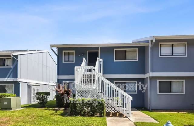 6033 34th Street West photos photos