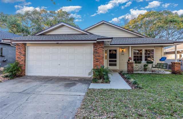 1516 Lawndale Circle photos photos
