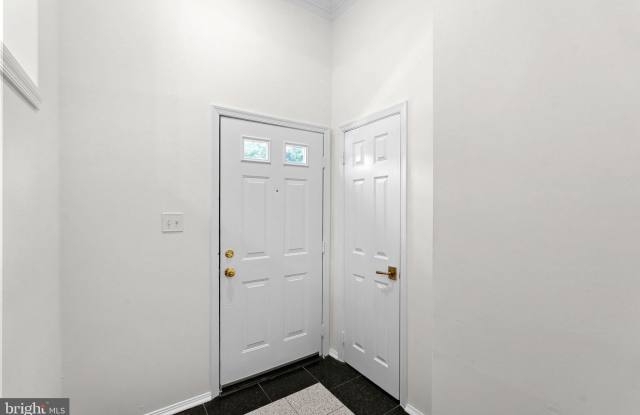 7877 PAINTED DAISY Drive Gallery 2
