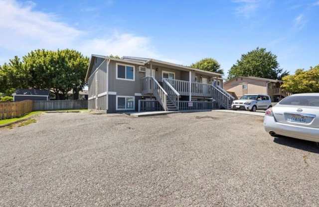 1207 W 13th photos photos