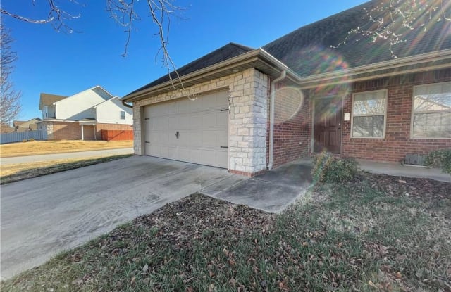 3301  SW Deerfield  ST - 3301 Deerfield Boulevard, Bentonville, AR 72713