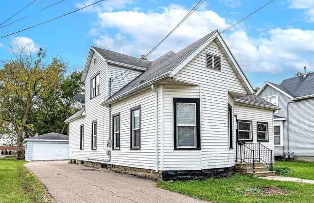 317 Chute Street photos photos