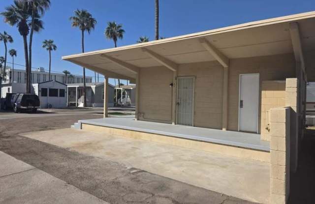 1919 W Colter Street A-02 Gallery 2