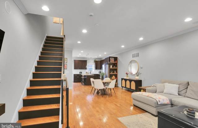 1715 N HOWARD Street photos photos