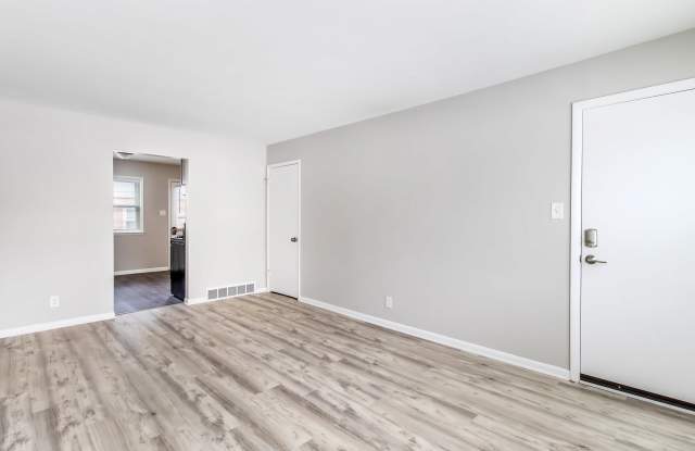 147 South Grand Avenue - 3 Gallery 2