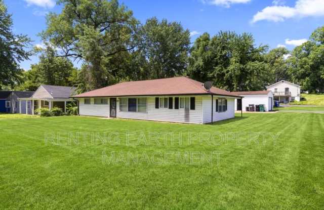 9835 Winkler Dr Gallery 3