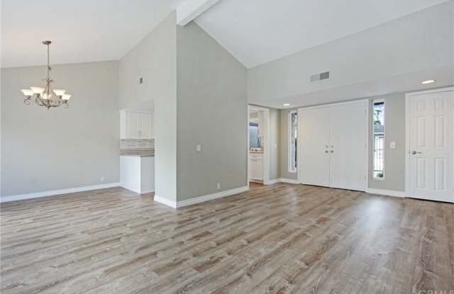 24301 Tahoe Court Gallery 3