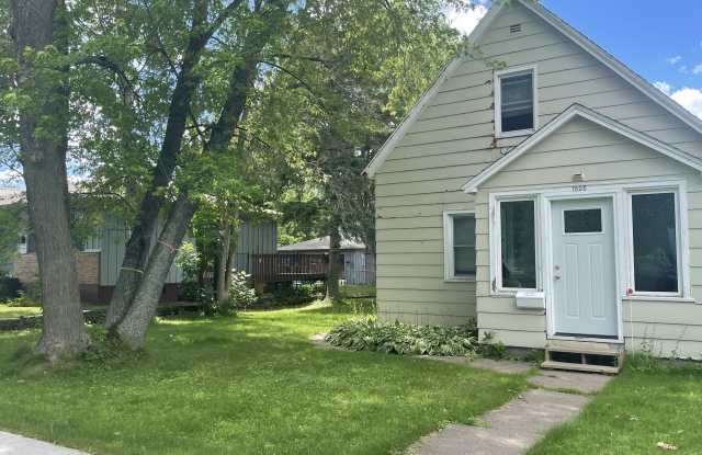 1805 Logan Ave photos photos