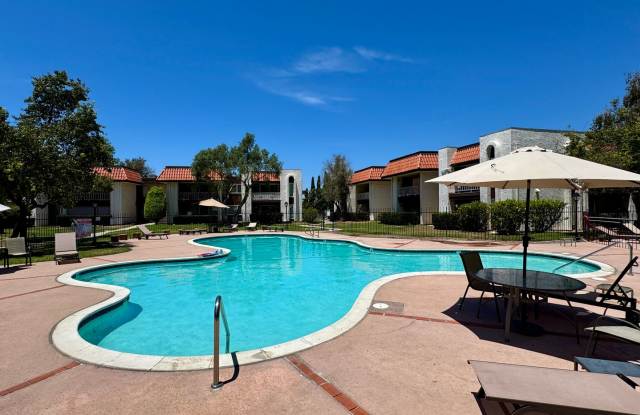 Upgraded 2 Bedroom 1 Bath Condo In Casa Del Cerro, Central A/C, Pool photos photos